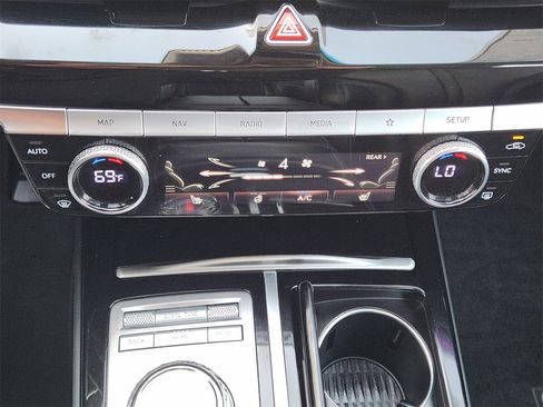 Used 2023 Genesis G80 2.5T image 18