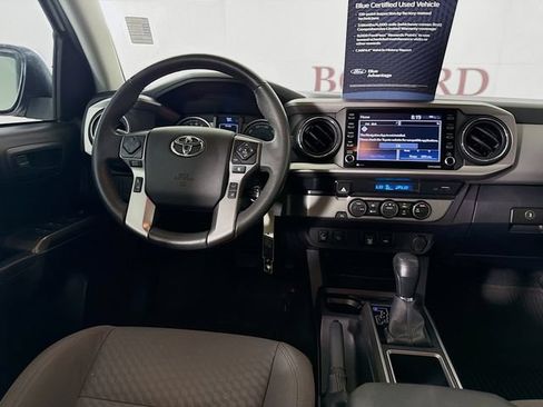 Used 2022 Toyota Tacoma SR5 w/ Technology Package RWD image 24