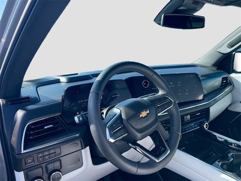 Used 2025 Chevrolet Tahoe Premier image 12