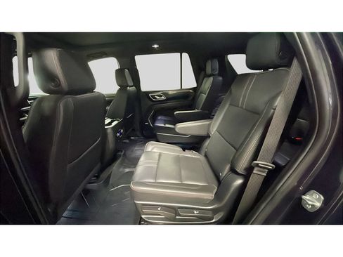 Used 2024 Chevrolet Tahoe RST w/ Luxury Package AWD/4WD image 15