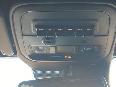 Used 2021 Ford Bronco Black Diamond image 19