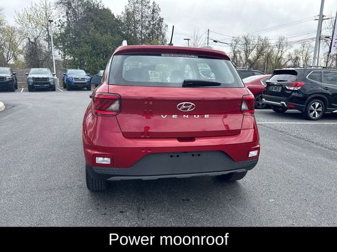 Used 2023 Hyundai Venue SEL image 10