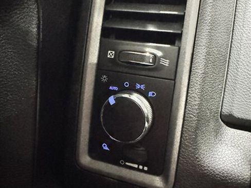 Used 2017 RAM 2500 Tradesman w/ Chrome Appearance Group image 15