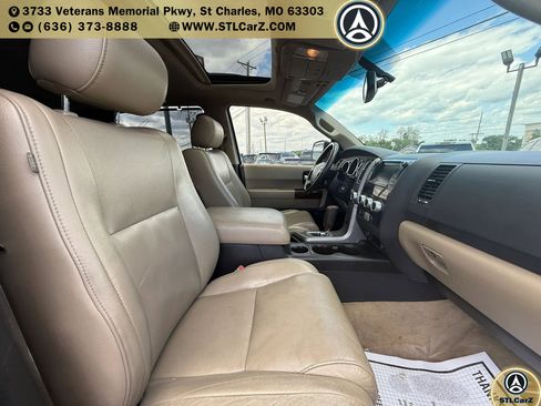 Used 2010 Toyota Sequoia Platinum RWD image 16