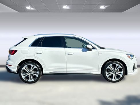 Used 2020 Audi Q3 2.0T Premium Plus w/ Premium Plus Package image 8