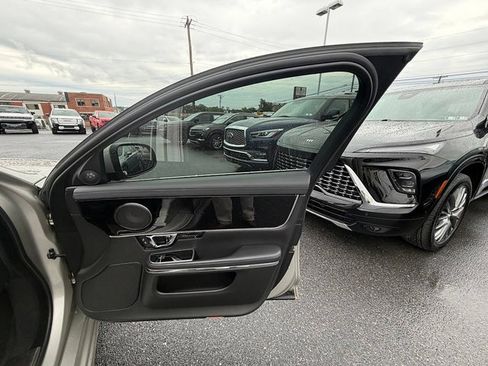 Used 2016 Jaguar XJ R-Sport AWD/4WD image 22