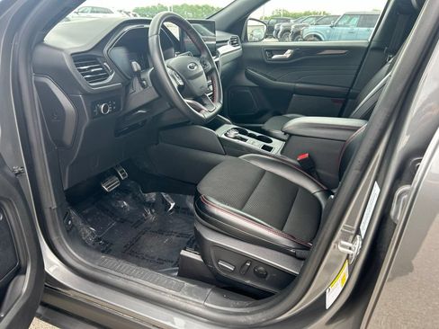 Used 2024 Ford Escape ST-Line w/ Tech Pack #1 AWD/4WD image 8