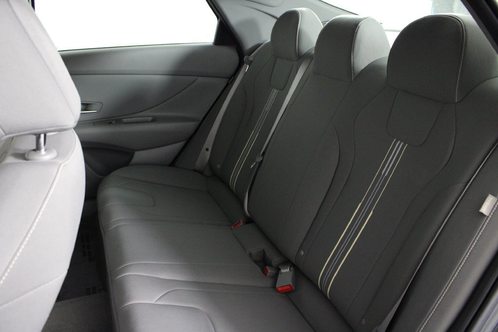 Certified 2026 Hyundai Elantra Sport FWD image 21