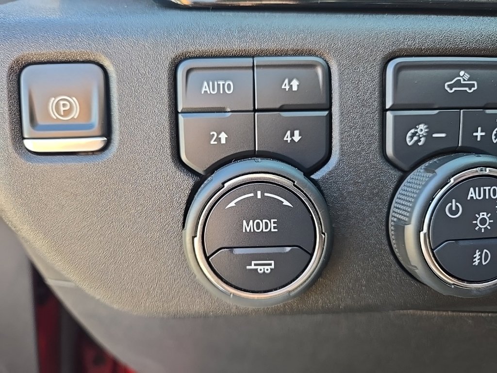 Used 2024 Chevrolet Silverado 1500 RST AWD/4WD image 8