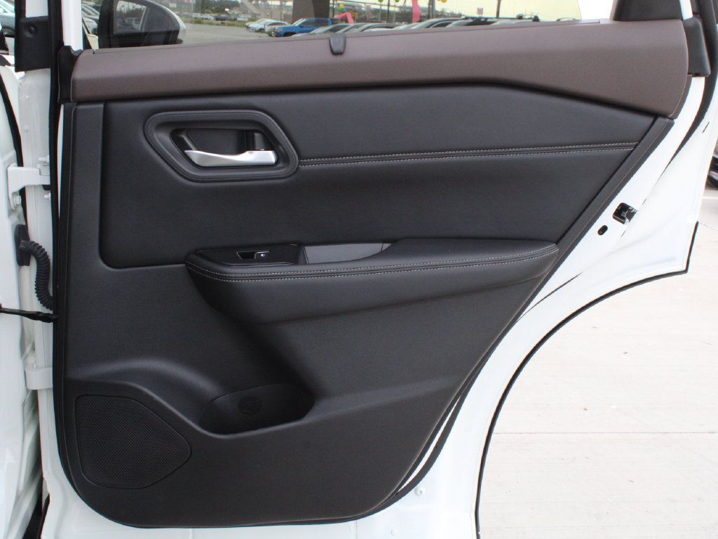 Used 2023 Nissan Rogue SL w/ SL Premium Package FWD image 35