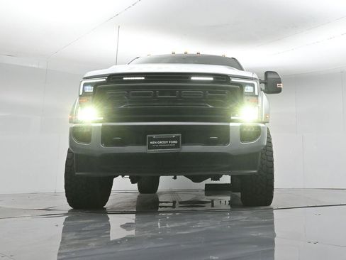 Used 2022 Ford F250 Lariat w/ Black Appearance Package AWD/4WD image 51