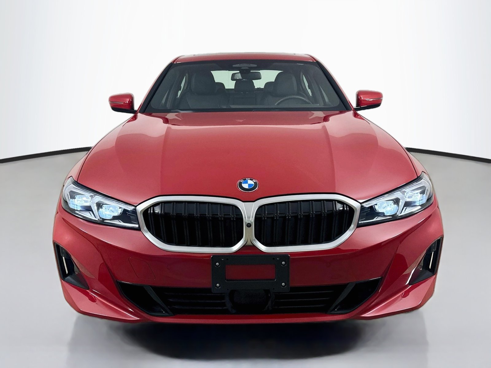 Used 2023 BMW 330i xDrive Sedan AWD/4WD image 2
