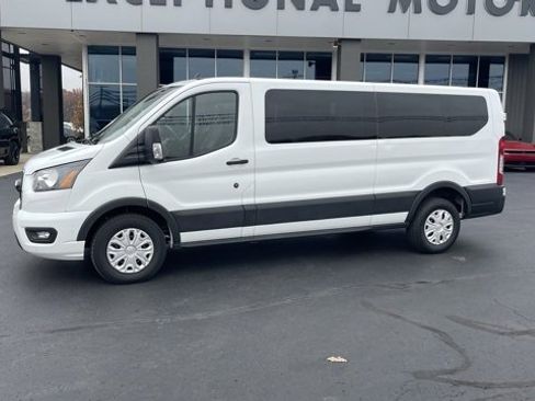 Used 2023 Ford Transit 350 XLT image 2