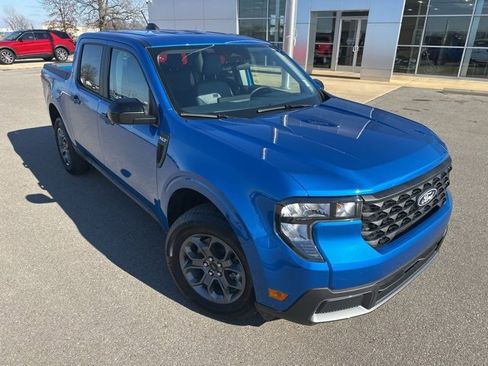 Certified 2025 Ford Maverick XLT w/ XLT Luxury Package image 4