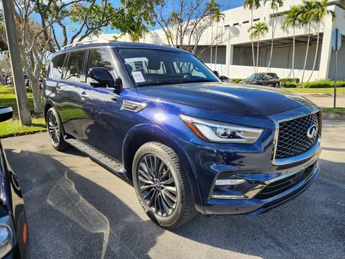 Used 2023 INFINITI QX80 Premium Select w/ Cargo Package image 2