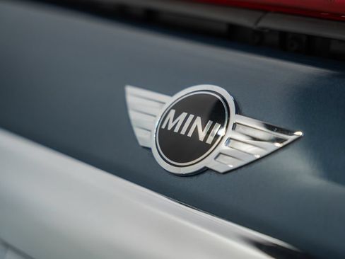 Used 2011 MINI Cooper Convertible FWD image 7