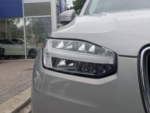 Certified 2025 Volvo XC90 B5 Core AWD/4WD image 10