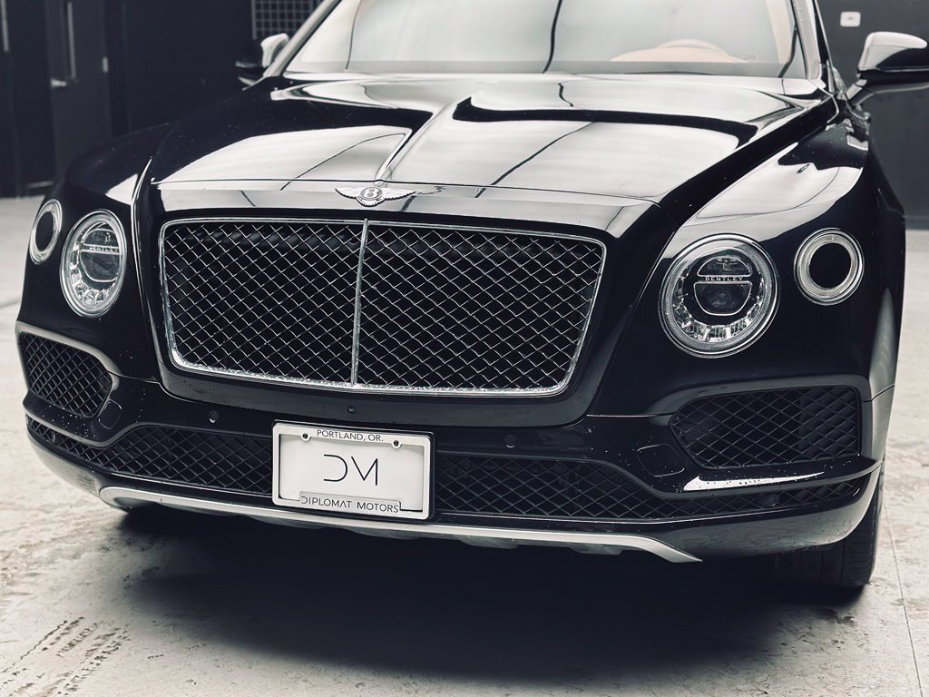 Used 2019 Bentley Bentayga AWD/4WD image 13