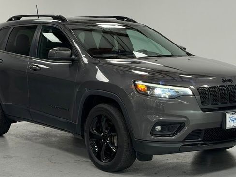 Used 2020 Jeep Cherokee Latitude Plus AWD/4WD image 6