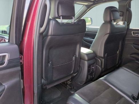 Used 2020 Jeep Grand Cherokee Altitude AWD/4WD image 27
