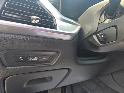 Used 2024 BMW X5 xDrive50e AWD/4WD image 20