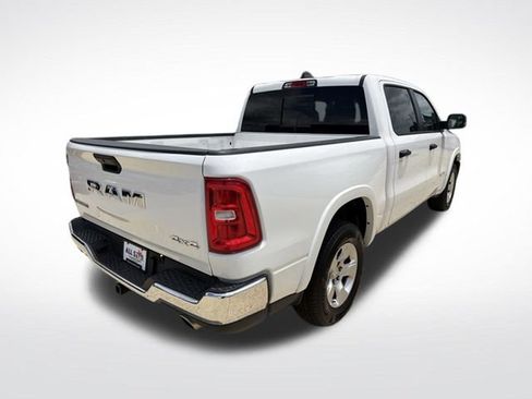 Used 2025 RAM 1500 Big Horn AWD/4WD image 8