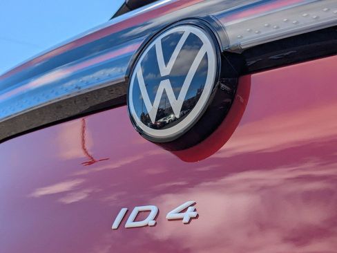 Used 2023 Volkswagen ID.4 Pro S AWD/4WD image 33
