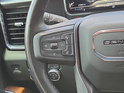 Used 2025 GMC Sierra 2500 Denali Ultimate AWD/4WD image 19