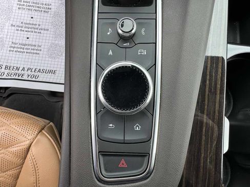 Used 2022 Cadillac Escalade Sport w/ Touring Package image 18