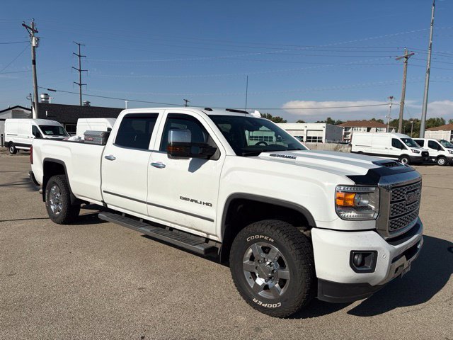 Used 2019 GMC Sierra 3500 Denali w/ Duramax Plus Package AWD/4WD image 3
