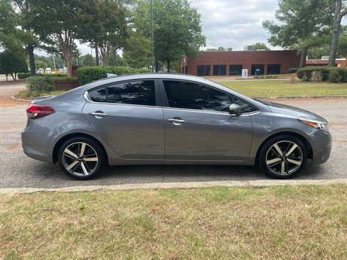 Used 2018 Kia Forte EX FWD image 6