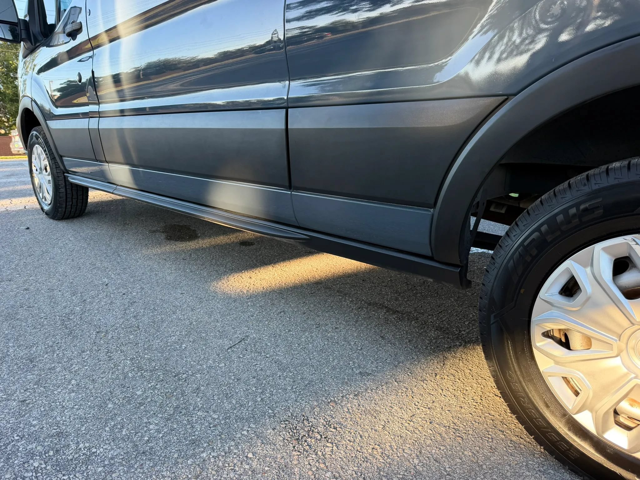 Used 2019 Ford Transit 250 148 High Roof Extended RWD image 30