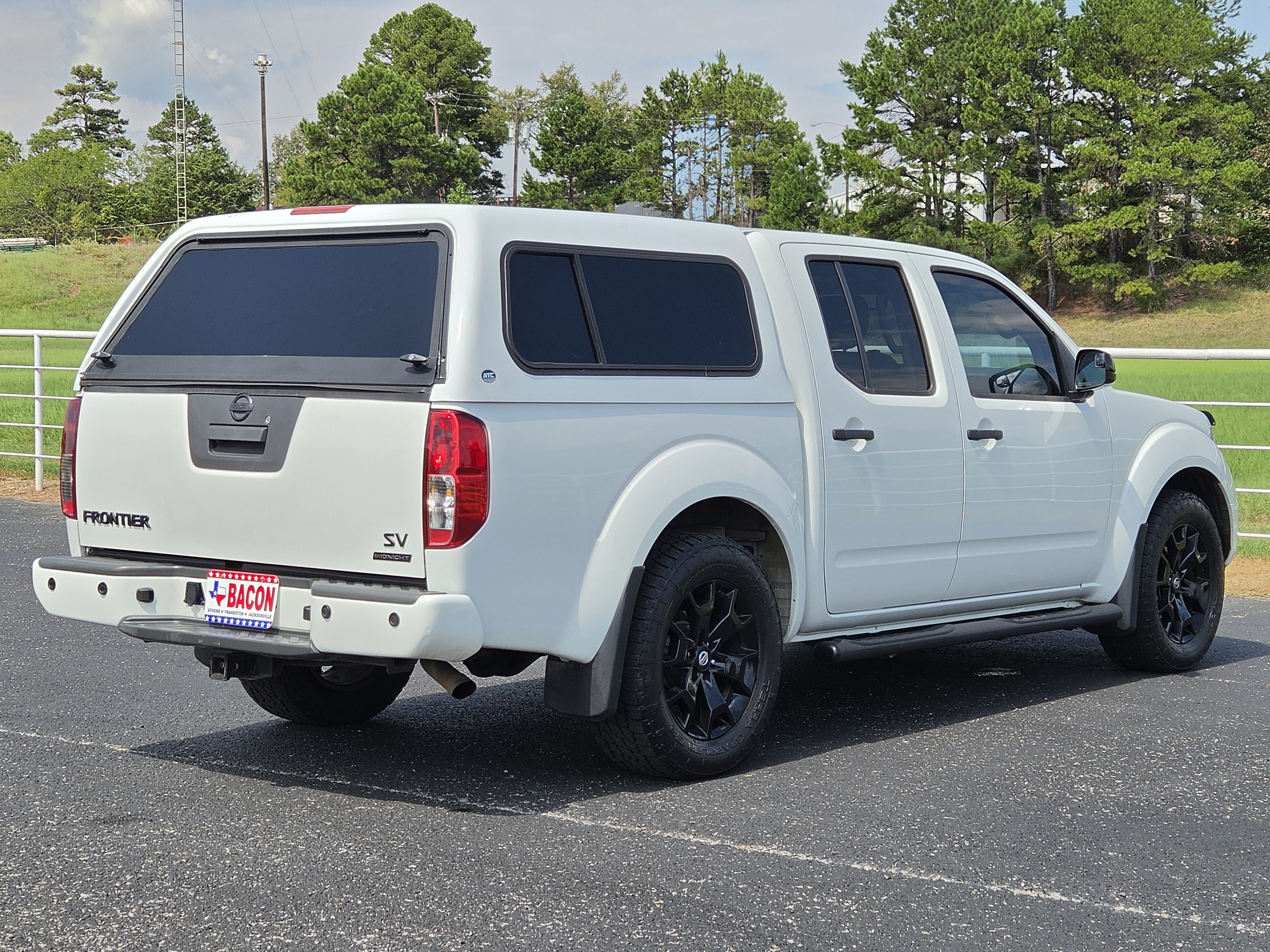 Used 2020 Nissan Frontier SV w/ Midnight Edition Floor Mats RWD image 4