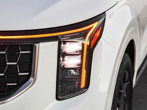 Used 2026 Kia Carnival SX image 5