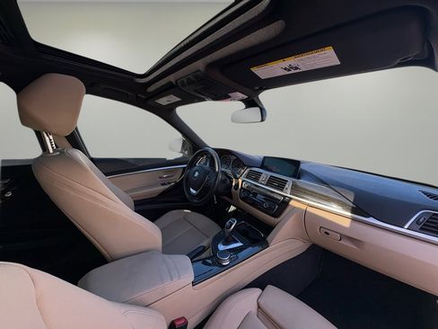 Used 2018 BMW 330i xDrive Sedan image 23