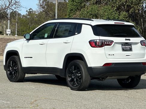 New 2026 Jeep Compass Latitude AWD/4WD image 5