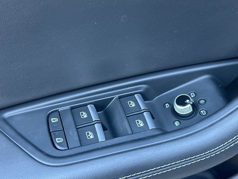 Used 2022 Audi A4 2.0T Premium Plus w/ Premium Plus Package image 13