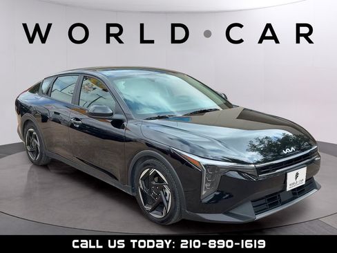 Used 2025 Kia K4 EX FWD image 1