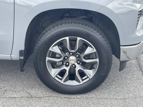 Used 2024 Chevrolet Silverado 1500 LT AWD/4WD image 10