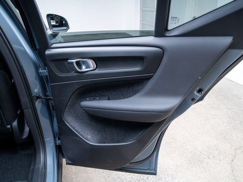 Used 2023 Volvo XC40 Recharge Ultimate w/ Protection Package Premier AWD/4WD image 22