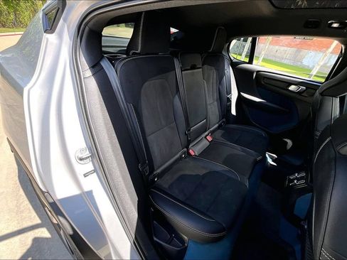 Certified 2023 Volvo C40 P8 Recharge Ultimate w/ Protection Package Premier AWD/4WD image 35