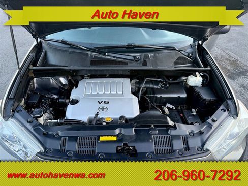 Used 2013 Toyota Highlander 4WD w/ Cold Weather Pkg image 13