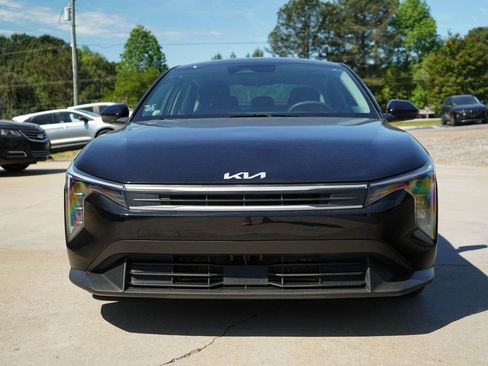 Used 2025 Kia K4 LX image 15