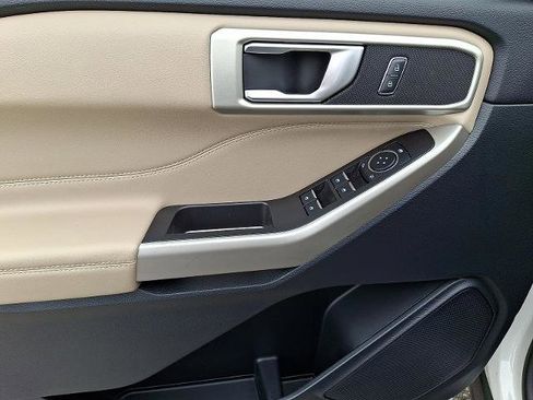 Certified 2023 Ford Explorer XLT w/ Equipment Group 202A image 13