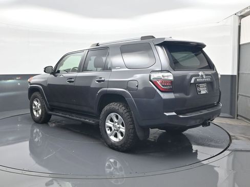 Used 2022 Toyota 4Runner SR5 image 5