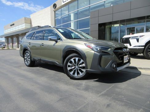 Used 2023 Subaru Outback Touring XT w/ Tech Package 2 AWD/4WD image 14