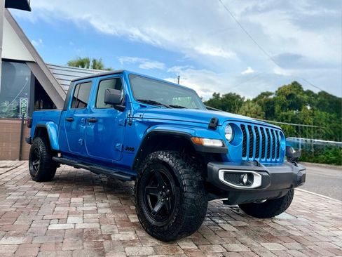 Used 2022 Jeep Gladiator Sport AWD/4WD image 4