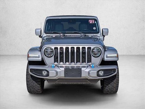 Used 2021 Jeep Wrangler Unlimited Sahara AWD/4WD image 2