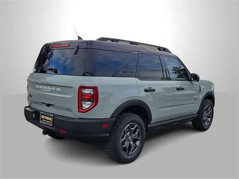 Used 2022 Ford Bronco Sport Badlands image 8