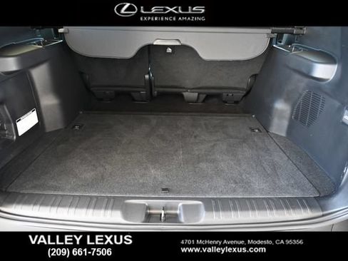 Used 2025 Lexus GX 550 AWD/4WD image 16